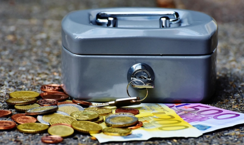 How to Send Money Internationally Safely and Efficiently
